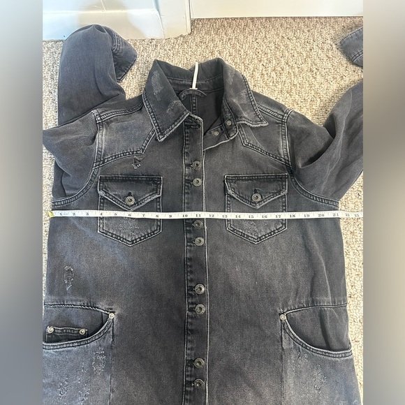 Free People Moonchild Denim Shirt Jacket size XS - Picture 11 of 12